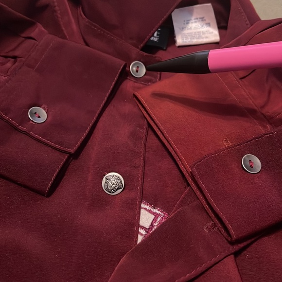 VERSACE JEANS COUTURE. As-Is  Embroidered Buttons down red color Mens SHIRT sz M - Picture 16 of 16